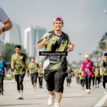 Runner Photo 6760896
