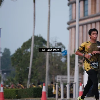 Runner Photo 6760899