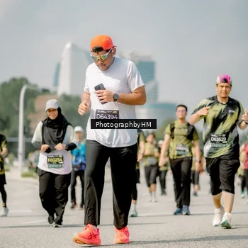 Runner Photo 6760901