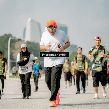 Runner Photo 6760902