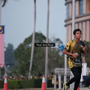 Runner Photo 6760904