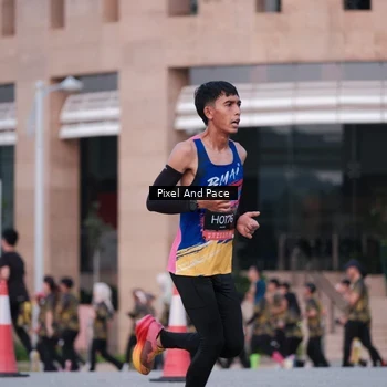 Runner Photo 6760913