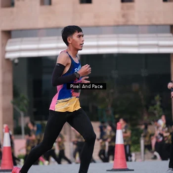 Runner Photo 6760917
