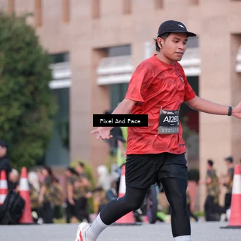 Runner Photo 6760938
