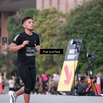 Runner Photo 6761036