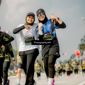 Runner Photo 6761122