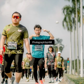 Runner Photo 6761242