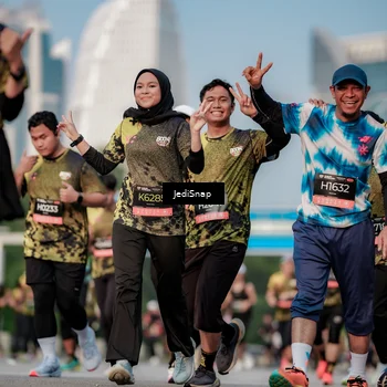 Runner Photo 6761362