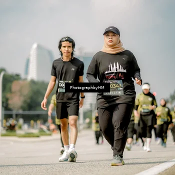 Runner Photo 6761428
