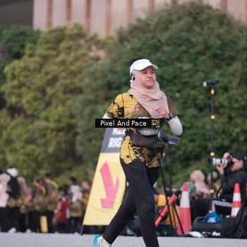 Runner Photo 6761488