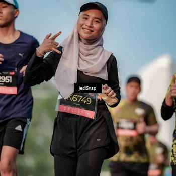 Runner Photo 6761659