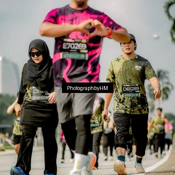 Runner Photo 6761772