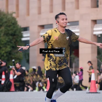 Runner Photo 6761823