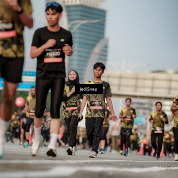 Runner Photo 6761957