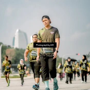 Runner Photo 6762025
