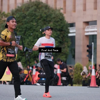 Runner Photo 6762080