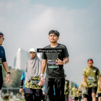 Runner Photo 6762131