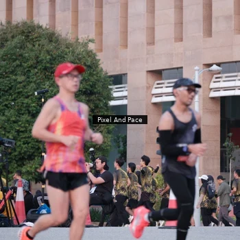Runner Photo 6762132