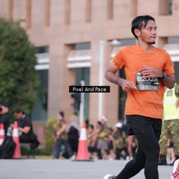 Runner Photo 6762172