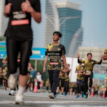 Runner Photo 6762176
