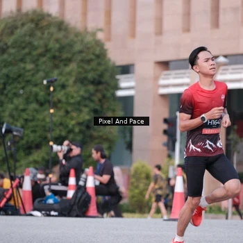 Runner Photo 6762186