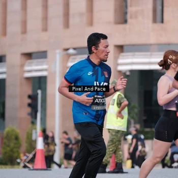 Runner Photo 6762201