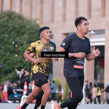 Runner Photo 6762218