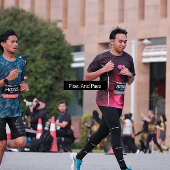 Runner Photo 6762231