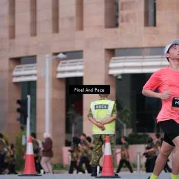 Runner Photo 6762298