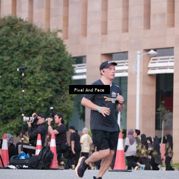 Runner Photo 6762362