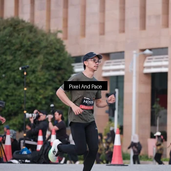 Runner Photo 6762366