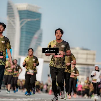 Runner Photo 6762380