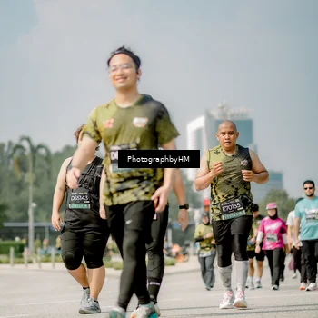 Runner Photo 6762538