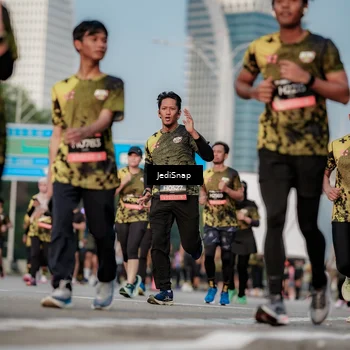 Runner Photo 6762624