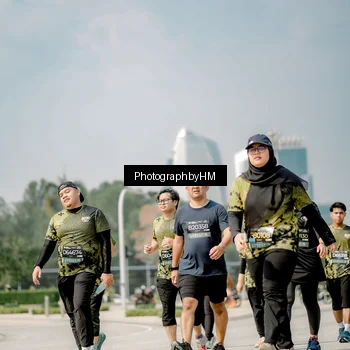 Runner Photo 6762640