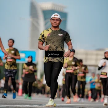 Runner Photo 6762829