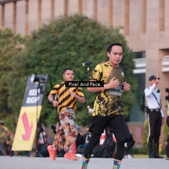 Runner Photo 6762847