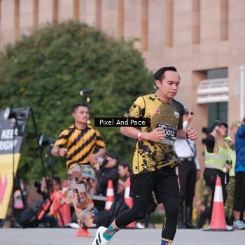 Runner Photo 6762850
