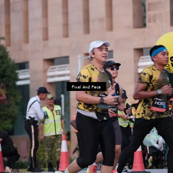 Runner Photo 6762875