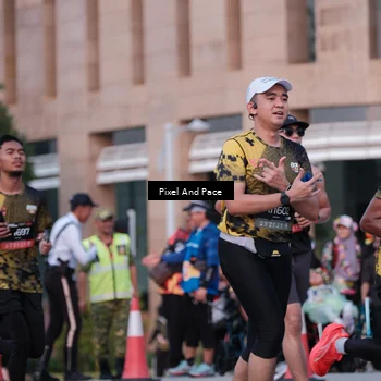 Runner Photo 6762878