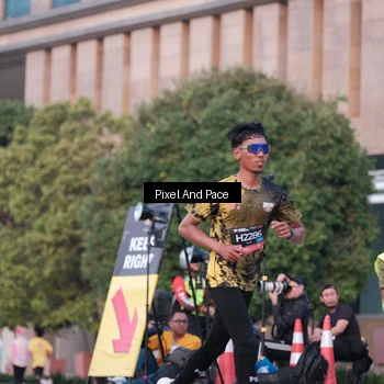 Runner Photo 6762894