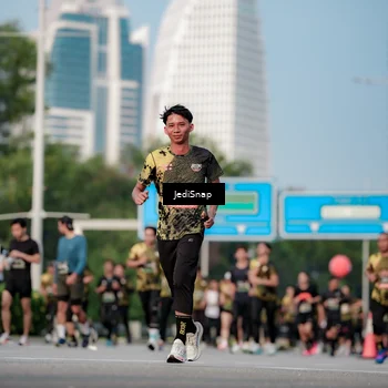 Runner Photo 6762997