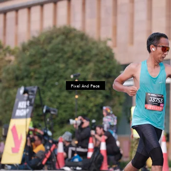 Runner Photo 6763004