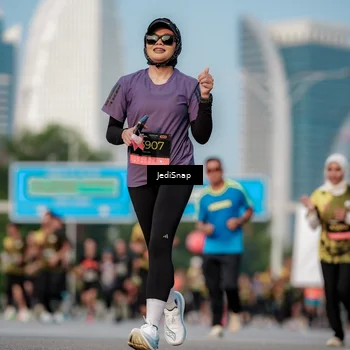 Runner Photo 6763021