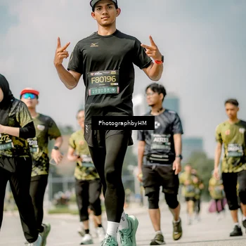 Runner Photo 6763037
