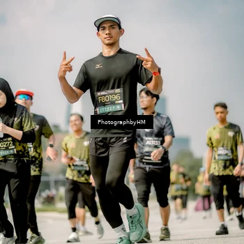 Runner Photo 6763038