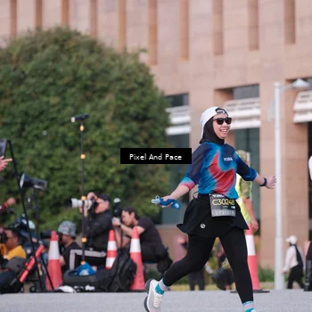Runner Photo 6763043