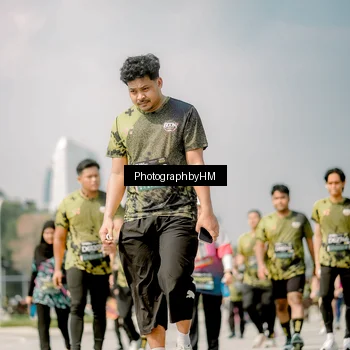Runner Photo 6763062