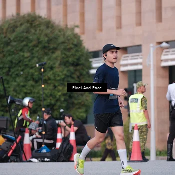 Runner Photo 6763067