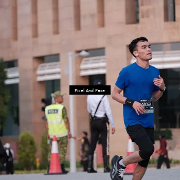 Runner Photo 6763069